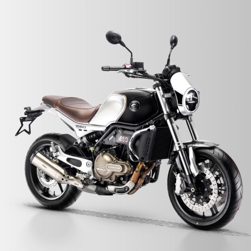 QJ MOTOR SRV550